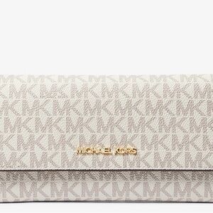 Michael Kors Jet Set Large Vanilla Tri fold Wallet with Gold Hardware